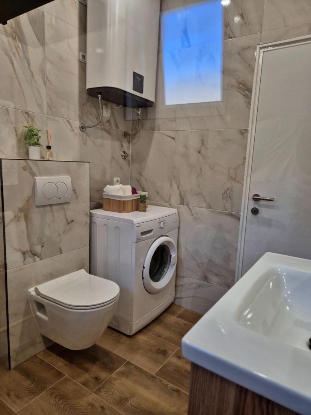 Apartments Josi - Parking And Barbecue Grebaštica 외부 사진